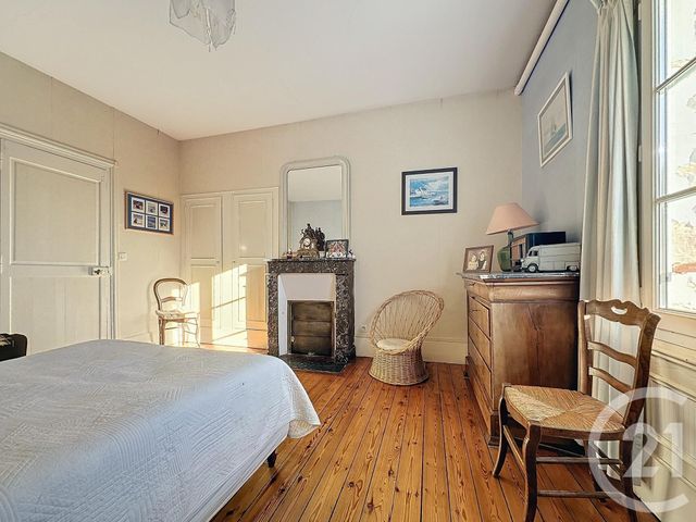 maison à vendre - 8 pièces - 246.1 m2 - CHARTRES - 28 - CENTRE - Century 21 Maitrejean Immobilier