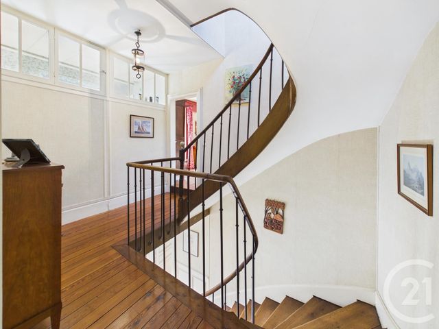 maison à vendre - 8 pièces - 246.1 m2 - CHARTRES - 28 - CENTRE - Century 21 Maitrejean Immobilier