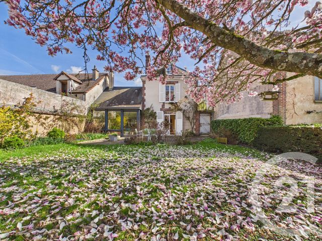 maison à vendre - 8 pièces - 246.1 m2 - CHARTRES - 28 - CENTRE - Century 21 Maitrejean Immobilier