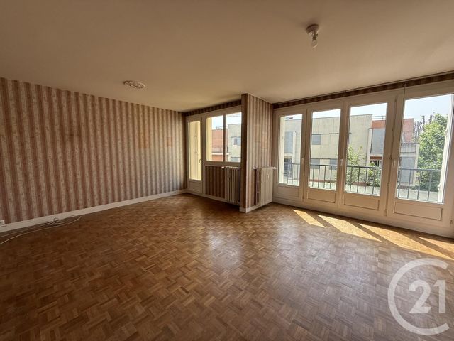 Appartement F3 à louer - 3 pièces - 65.84 m2 - CHARTRES - 28 - CENTRE - Century 21 Maitrejean Immobilier