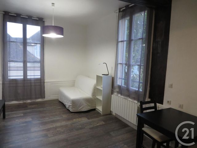 Appartement Studio à louer - 1 pièce - 22.19 m2 - CHARTRES - 28 - CENTRE - Century 21 Maitrejean Immobilier