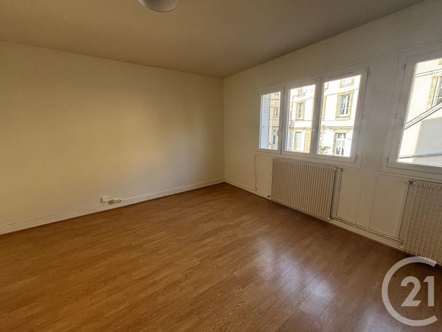 Appartement Studio à louer - 1 pièce - 25.22 m2 - CHARTRES - 28 - CENTRE - Century 21 Maitrejean Immobilier