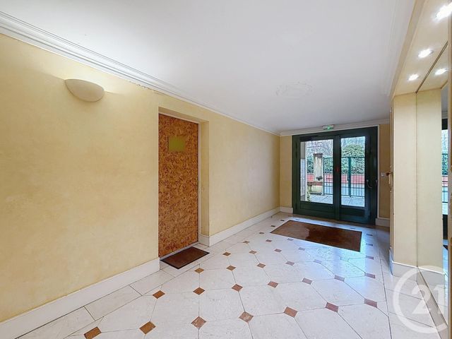 Appartement T2 à vendre - 2 pièces - 41.0 m2 - CHARTRES - 28 - CENTRE - Century 21 Maitrejean Immobilier