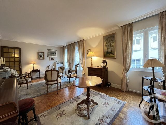 Appartement F5 à vendre - 5 pièces - 107.7 m2 - CHARTRES - 28 - CENTRE - Century 21 Maitrejean Immobilier