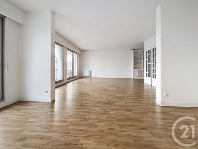 Appartement F5 à vendre - 6 pièces - 145.46 m2 - CHARTRES - 28 - CENTRE - Century 21 Maitrejean Immobilier