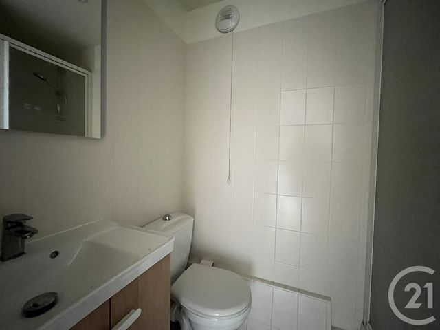 Appartement F1 à louer - 1 pièce - 13.69 m2 - CHARTRES - 28 - CENTRE - Century 21 Maitrejean Immobilier