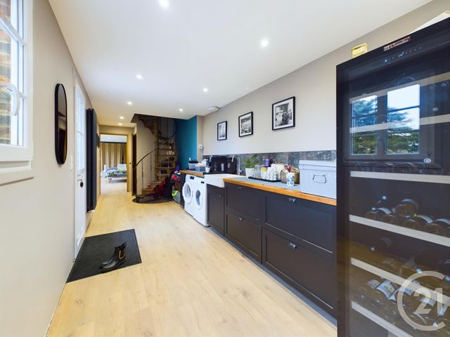 maison à vendre - 5 pièces - 234.77 m2 - CHARTRES - 28 - CENTRE - Century 21 Maitrejean Immobilier