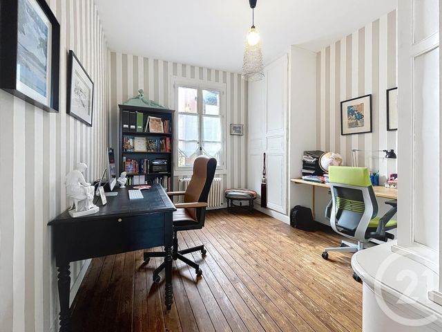 maison à vendre - 9 pièces - 212.0 m2 - CHARTRES - 28 - CENTRE - Century 21 Maitrejean Immobilier