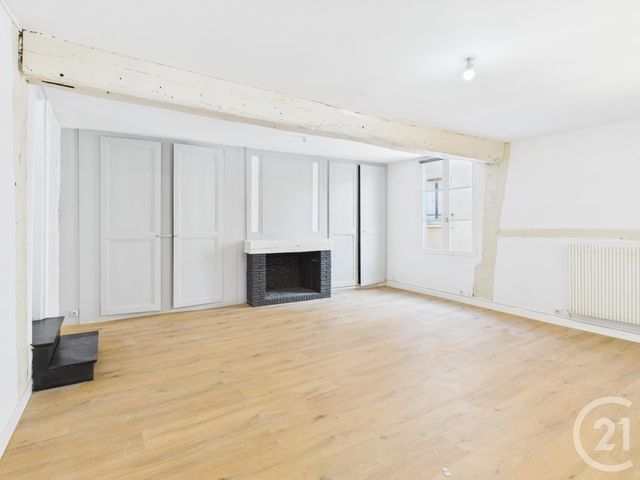 Appartement F3 bis à vendre - 4 pièces - 87.7 m2 - CHARTRES - 28 - CENTRE - Century 21 Maitrejean Immobilier