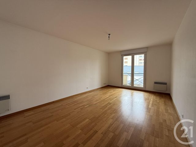 Appartement F3 à louer - 3 pièces - 72.57 m2 - CHARTRES - 28 - CENTRE - Century 21 Maitrejean Immobilier