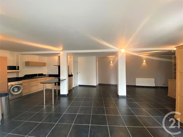 Appartement T3 à louer - 3 pièces - 76.83 m2 - CHARTRES - 28 - CENTRE - Century 21 Maitrejean Immobilier