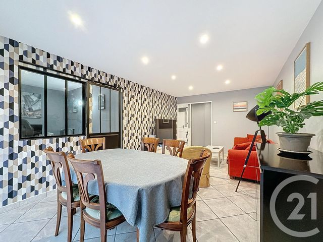 Appartement F3 à vendre - 3 pièces - 69.11 m2 - CHARTRES - 28 - CENTRE - Century 21 Maitrejean Immobilier