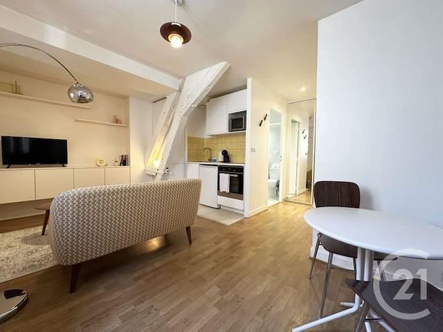 Appartement F1 bis à vendre - 2 pièces - 27.25 m2 - CHARTRES - 28 - CENTRE - Century 21 Maitrejean Immobilier