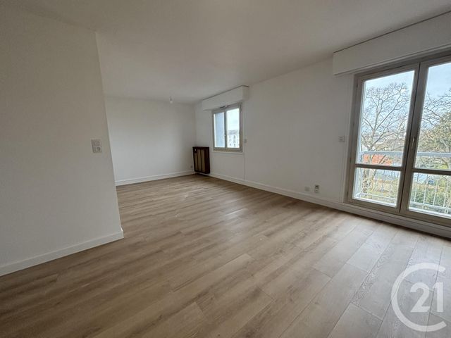 Appartement F4 à louer - 4 pièces - 93.54 m2 - CHARTRES - 28 - CENTRE - Century 21 Maitrejean Immobilier