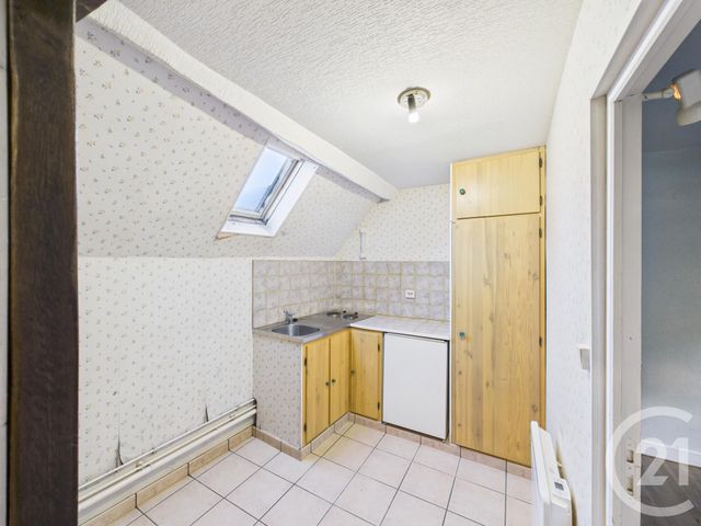 Appartement F1 à vendre - 1 pièce - 20.14 m2 - CHARTRES - 28 - CENTRE - Century 21 Maitrejean Immobilier