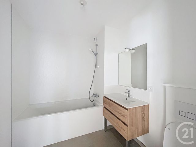 Afficher la photo en grand Appartement F5 à vendre - 5 pièces - 114.0 m2 - CHARTRES - 28 - CENTRE - Century 21 Maitrejean Immobilier