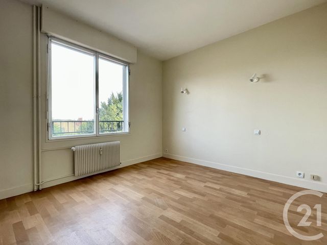 Appartement F3 à louer - 3 pièces - 75.04 m2 - CHARTRES - 28 - CENTRE - Century 21 Maitrejean Immobilier