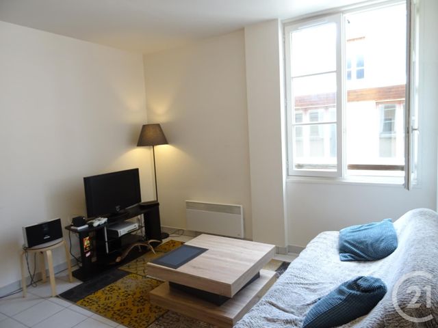 Appartement F2 à louer - 2 pièces - 38.94 m2 - CHARTRES - 28 - CENTRE - Century 21 Maitrejean Immobilier