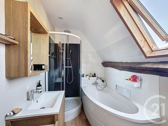 Appartement F4 à vendre - 4 pièces - 84.0 m2 - CHARTRES - 28 - CENTRE - Century 21 Maitrejean Immobilier