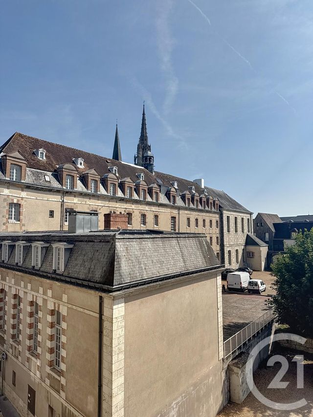 Appartement F4 à vendre - 4 pièces - 84.0 m2 - CHARTRES - 28 - CENTRE - Century 21 Maitrejean Immobilier