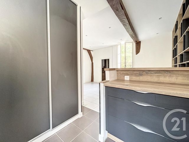 Afficher la photo en grand Appartement F3 à vendre - 2 pièces - 62.0 m2 - CHARTRES - 28 - CENTRE - Century 21 Maitrejean Immobilier