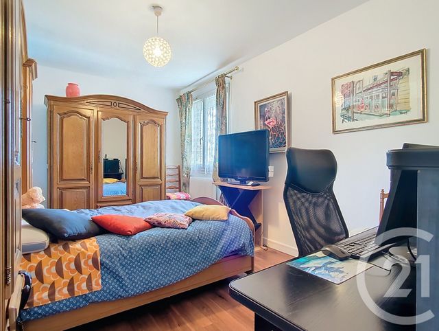 Appartement T4 à vendre - 4 pièces - 84.51 m2 - CHARTRES - 28 - CENTRE - Century 21 Maitrejean Immobilier