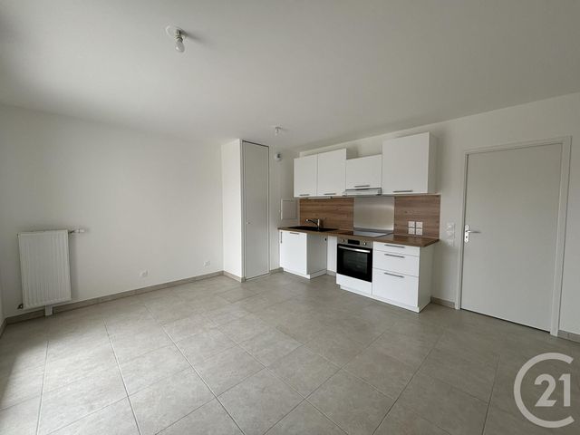 Appartement F3 à louer - 3 pièces - 58.94 m2 - LE COUDRAY - 28 - CENTRE - Century 21 Maitrejean Immobilier