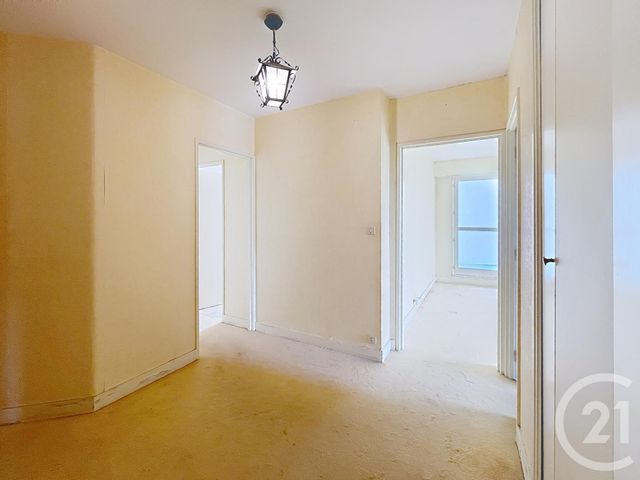 Appartement F5 à vendre - 5 pièces - 91.22 m2 - CHARTRES - 28 - CENTRE - Century 21 Maitrejean Immobilier