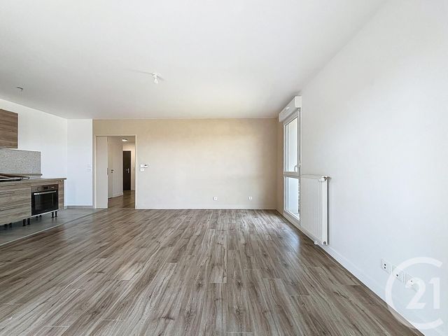 Appartement F3 à vendre - 3 pièces - 64.7 m2 - CHARTRES - 28 - CENTRE - Century 21 Maitrejean Immobilier