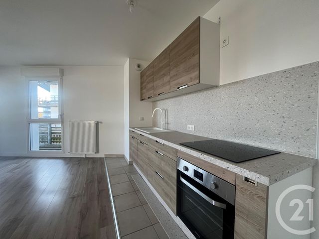 Appartement F3 à vendre - 3 pièces - 64.7 m2 - CHARTRES - 28 - CENTRE - Century 21 Maitrejean Immobilier
