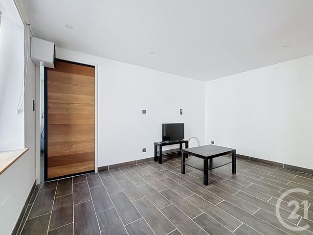 Appartement F1 à vendre - 1 pièce - 33.0 m2 - MAINVILLIERS - 28 - CENTRE - Century 21 Maitrejean Immobilier