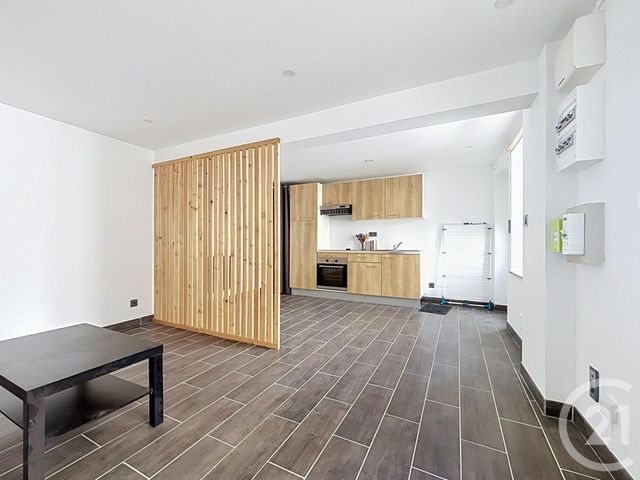 Appartement F1 à vendre - 1 pièce - 33.0 m2 - MAINVILLIERS - 28 - CENTRE - Century 21 Maitrejean Immobilier