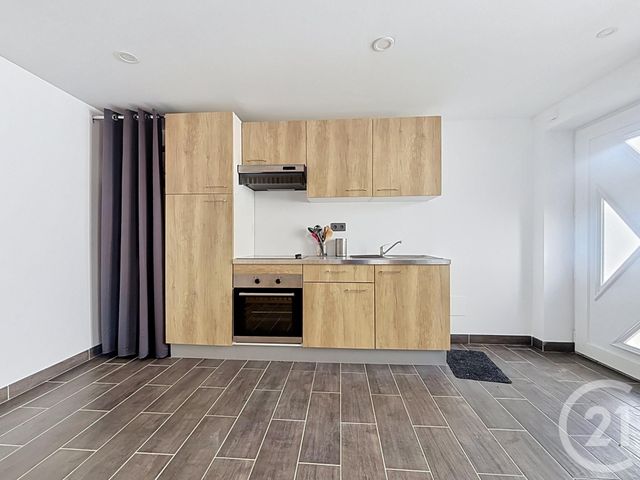 Appartement F1 à vendre - 1 pièce - 33.0 m2 - MAINVILLIERS - 28 - CENTRE - Century 21 Maitrejean Immobilier