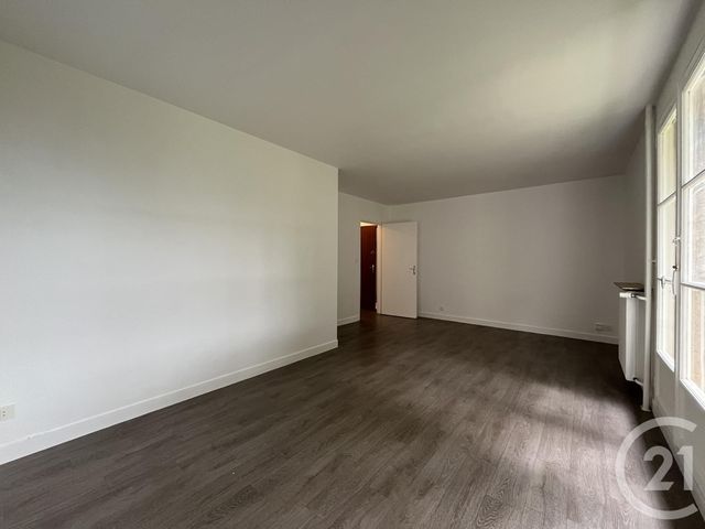 Appartement F2 à louer - 2 pièces - 50.28 m2 - CHARTRES - 28 - CENTRE - Century 21 Maitrejean Immobilier
