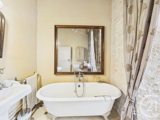 maison à vendre - 6 pièces - 310.7 m2 - CHARTRES - 28 - CENTRE - Century 21 Maitrejean Immobilier