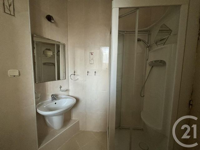 Appartement F2 à louer - 2 pièces - 47.57 m2 - CHARTRES - 28 - CENTRE - Century 21 Maitrejean Immobilier