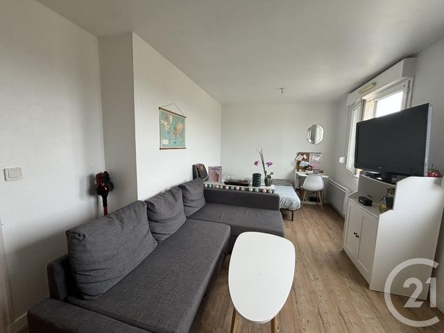 Appartement F1 à louer - 1 pièce - 33.38 m2 - CHARTRES - 28 - CENTRE - Century 21 Maitrejean Immobilier