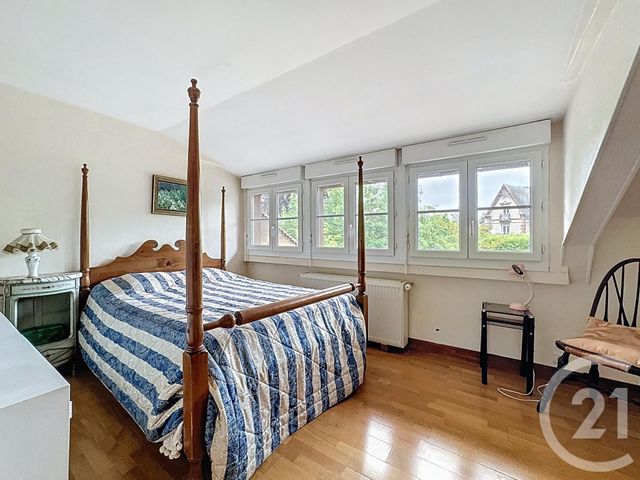 Afficher la photo en grand maison à vendre - 5 pièces - 230.0 m2 - CHARTRES - 28 - CENTRE - Century 21 Maitrejean Immobilier