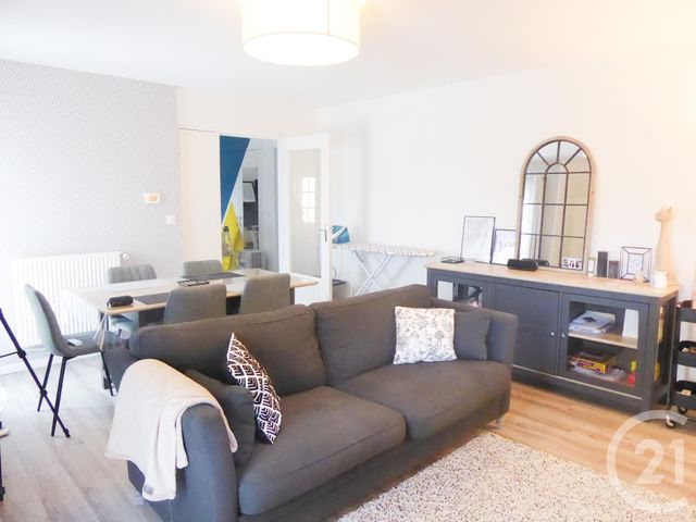 Appartement F3 à louer - 3 pièces - 67.48 m2 - CHARTRES - 28 - CENTRE - Century 21 Maitrejean Immobilier