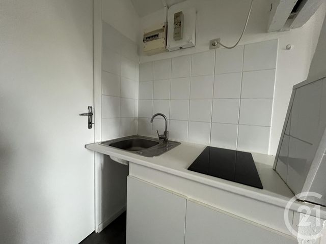 Appartement F1 à louer - 1 pièce - 11.7 m2 - CHARTRES - 28 - CENTRE - Century 21 Maitrejean Immobilier