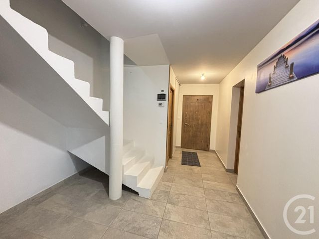 maison à louer - 4 pièces - 170.18 m2 - MAINVILLIERS - 28 - CENTRE - Century 21 Maitrejean Immobilier