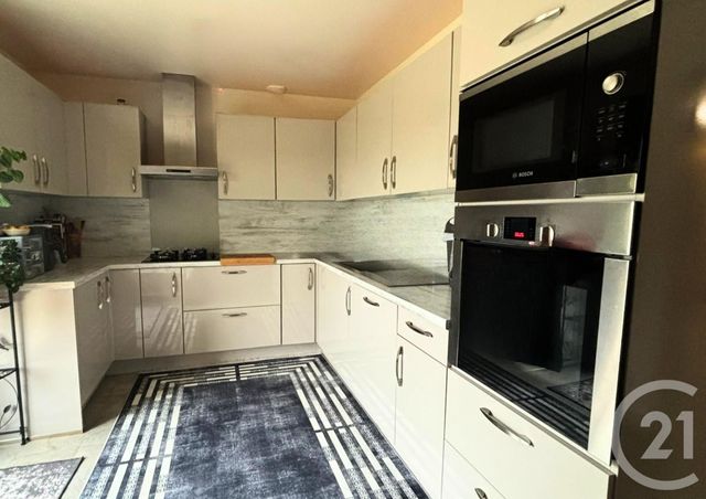 maison à louer - 4 pièces - 170.18 m2 - MAINVILLIERS - 28 - CENTRE - Century 21 Maitrejean Immobilier