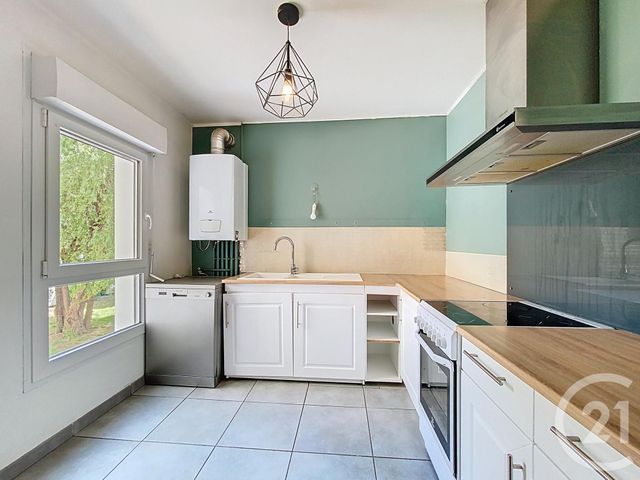 Afficher la photo en grand Appartement F4 à vendre - 4 pièces - 88.62 m2 - CHARTRES - 28 - CENTRE - Century 21 Maitrejean Immobilier