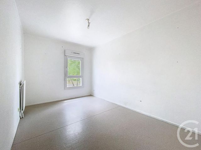 Afficher la photo en grand Appartement F4 à vendre - 4 pièces - 88.62 m2 - CHARTRES - 28 - CENTRE - Century 21 Maitrejean Immobilier