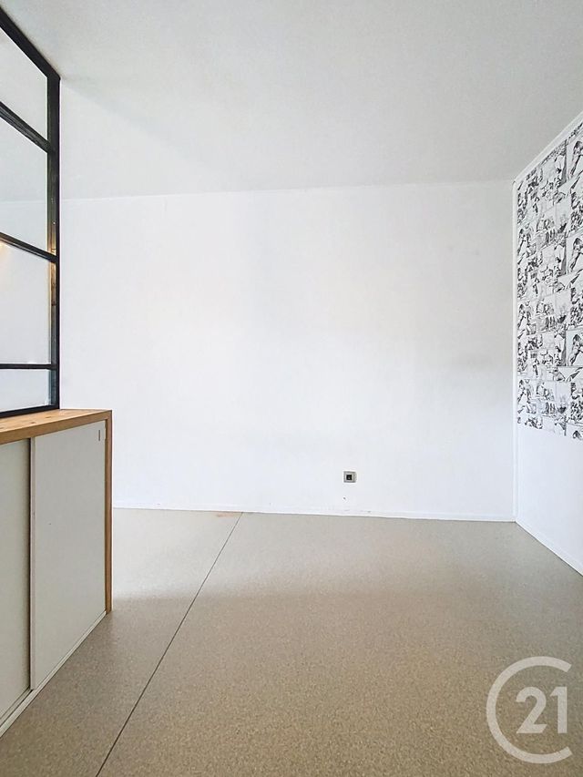 Afficher la photo en grand Appartement F4 à vendre - 4 pièces - 88.62 m2 - CHARTRES - 28 - CENTRE - Century 21 Maitrejean Immobilier