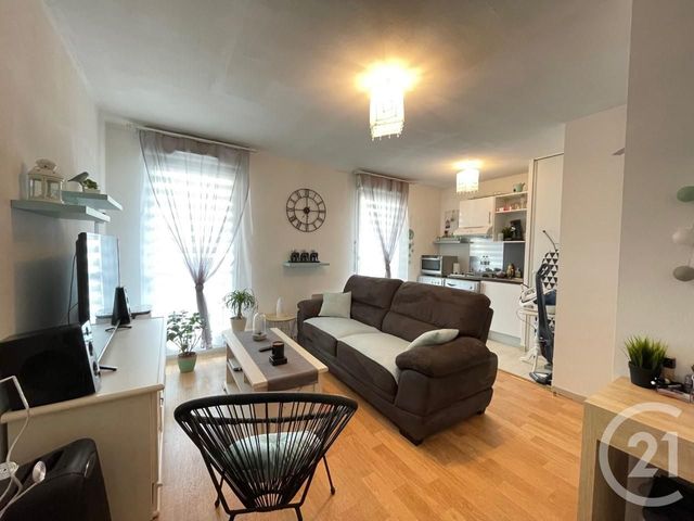 Appartement F2 à louer - 2 pièces - 35.36 m2 - CHARTRES - 28 - CENTRE - Century 21 Maitrejean Immobilier