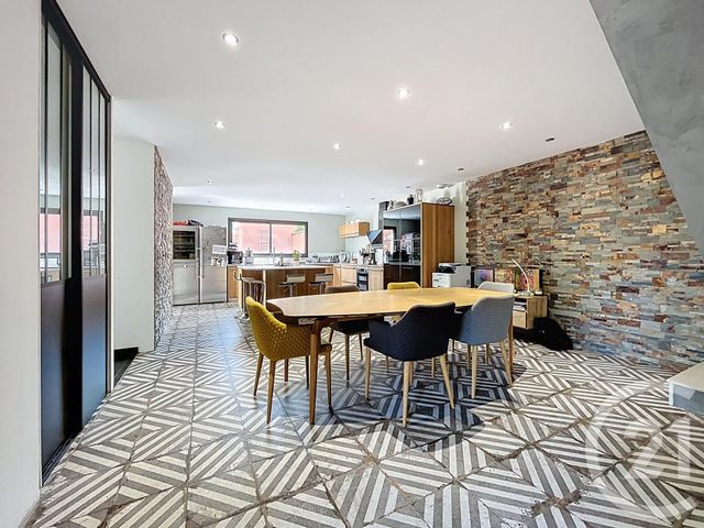 maison à vendre - 7 pièces - 236.0 m2 - CHARTRES - 28 - CENTRE - Century 21 Maitrejean Immobilier