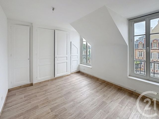 Appartement F4 à vendre - 4 pièces - 73.0 m2 - CHARTRES - 28 - CENTRE - Century 21 Maitrejean Immobilier