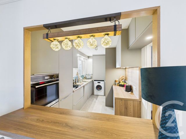 Appartement T3 à vendre - 3 pièces - 65.47 m2 - CHARTRES - 28 - CENTRE - Century 21 Maitrejean Immobilier