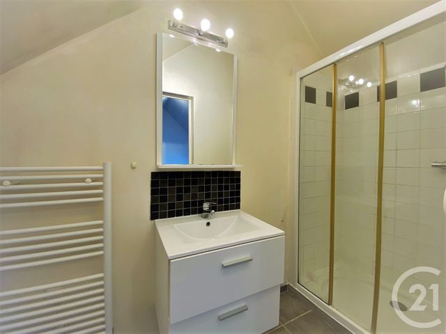 Appartement Duplex à louer - 2 pièces - 39.91 m2 - CHARTRES - 28 - CENTRE - Century 21 Maitrejean Immobilier